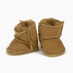 minikane-collection-dressing-vetements-accessoires-meubles-poupees_gordis-34-37cm-tout-schuss-paire-de-boots-camel.jpgv1677778869 Moon boots pour poupée